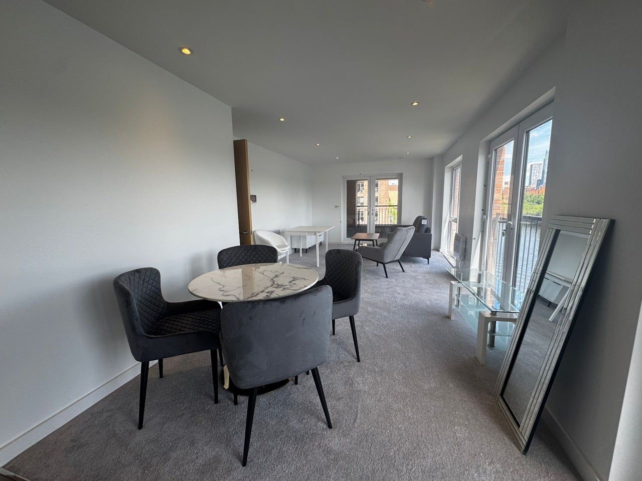 Flat Ordsall Lane in Salford