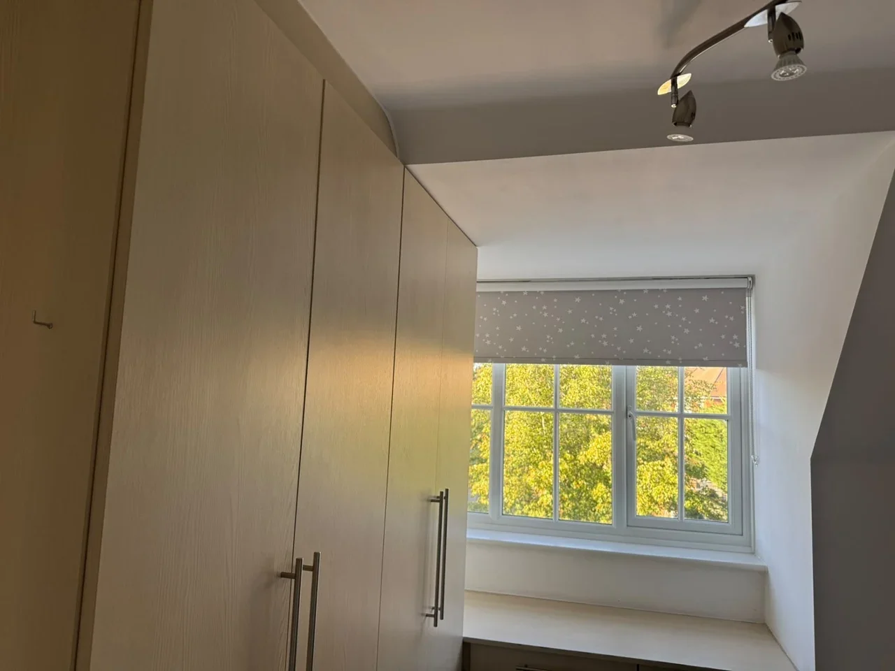 Room Goodhall Close in Greater London