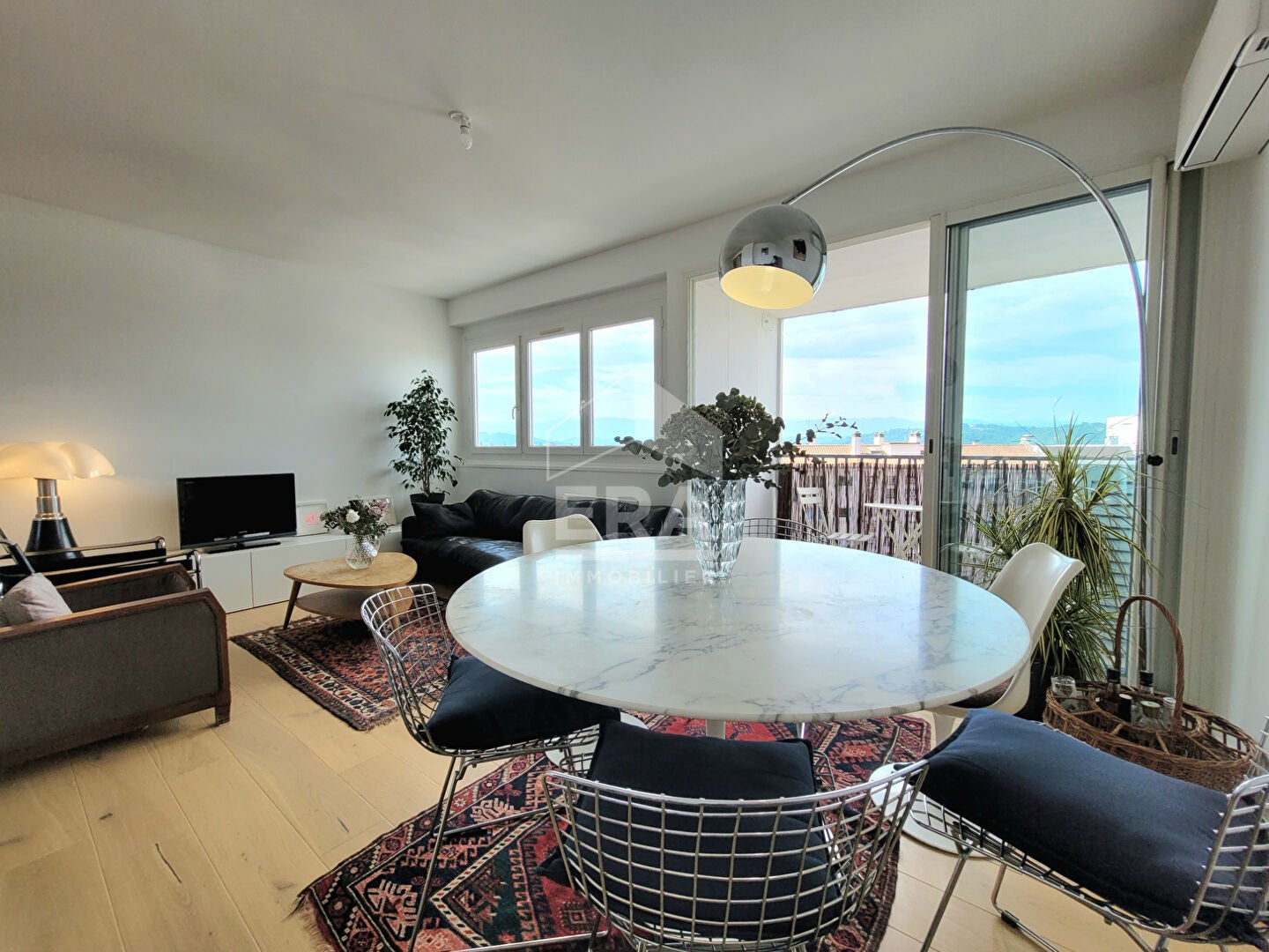 Flat Boulevard Champetier de Ribes in Pau