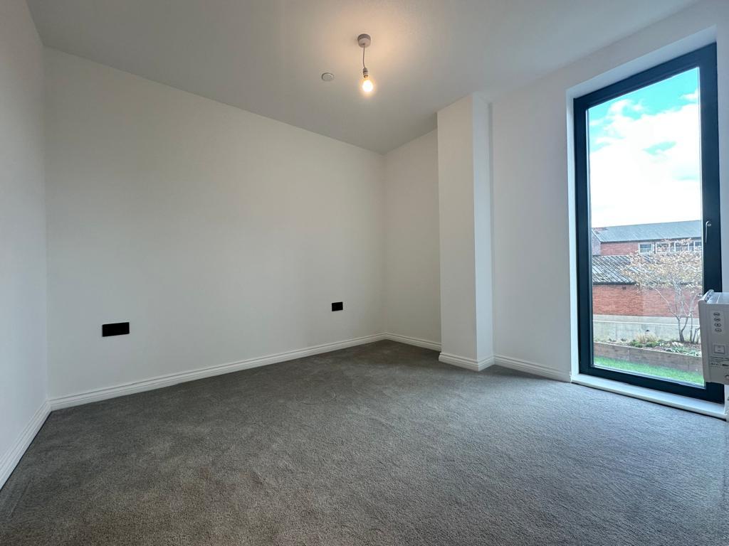 Flat Springwell Road in Leeds