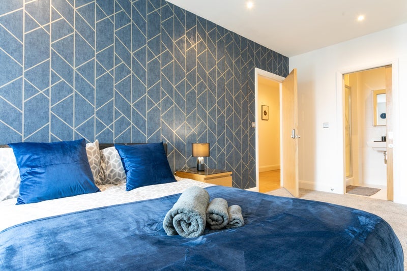 Room Barry Blandford Way in Greater London