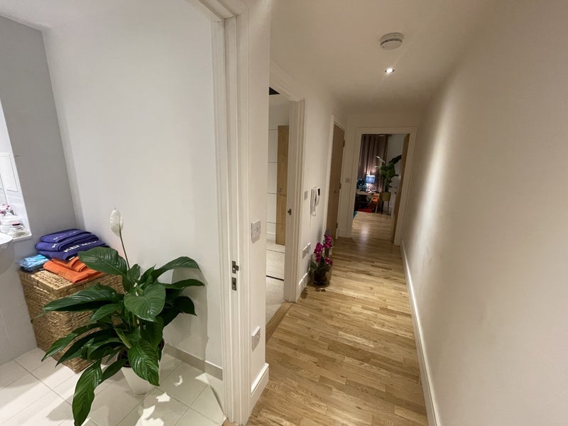 Room Uxbridge Road in Greater London