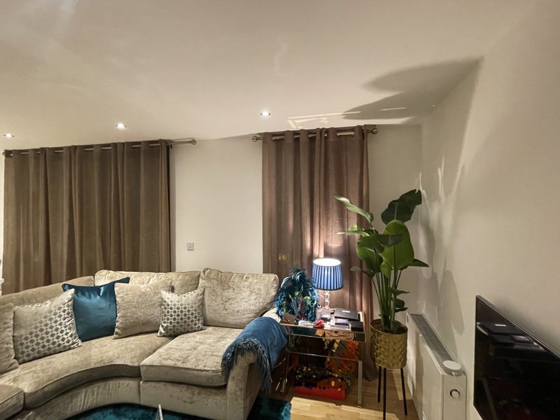 Room Uxbridge Road in Greater London