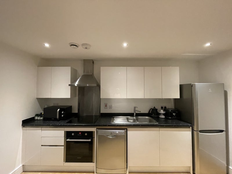 Room Uxbridge Road in Greater London