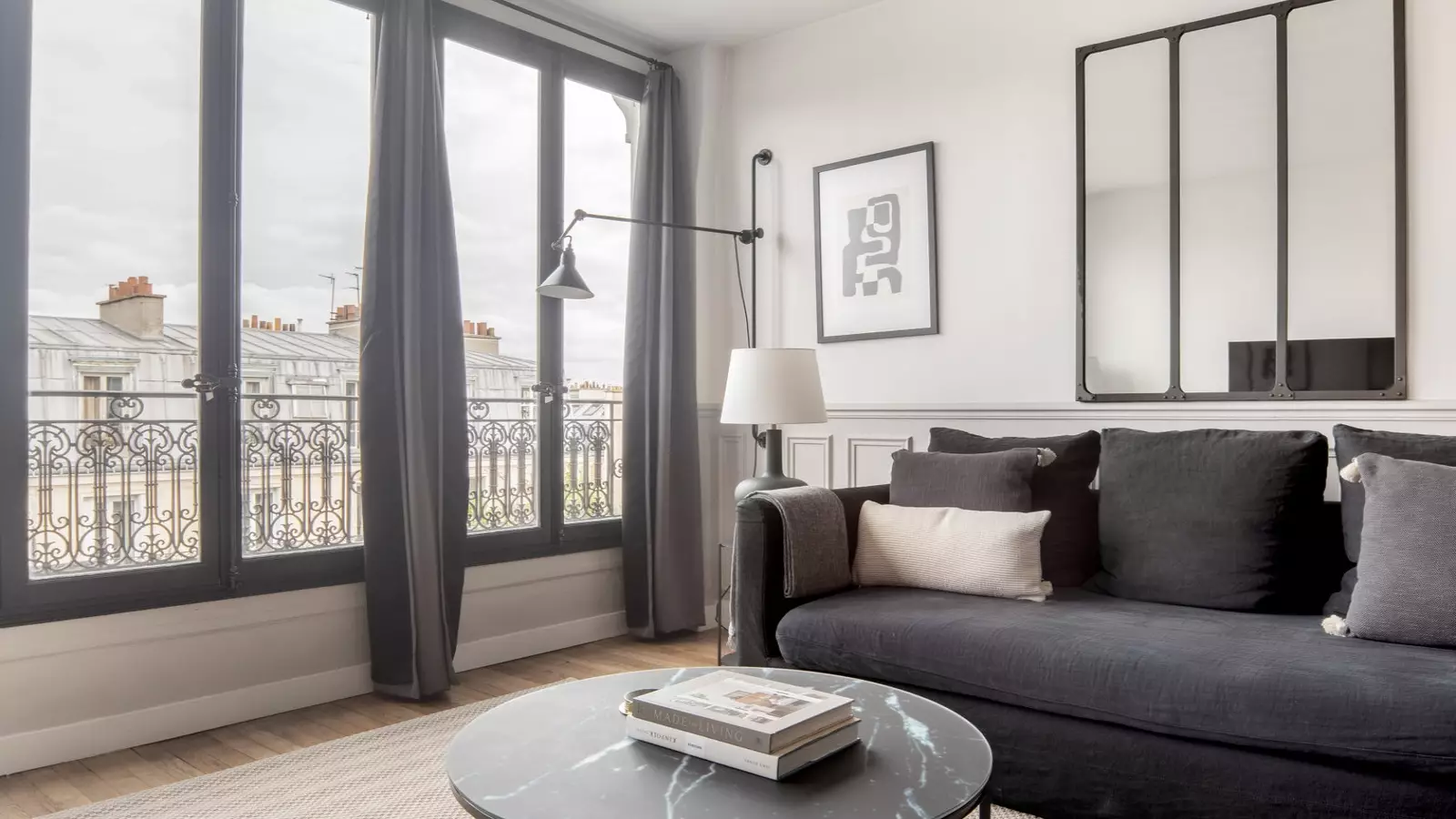 Flat Rue Étienne Marcel in Paris