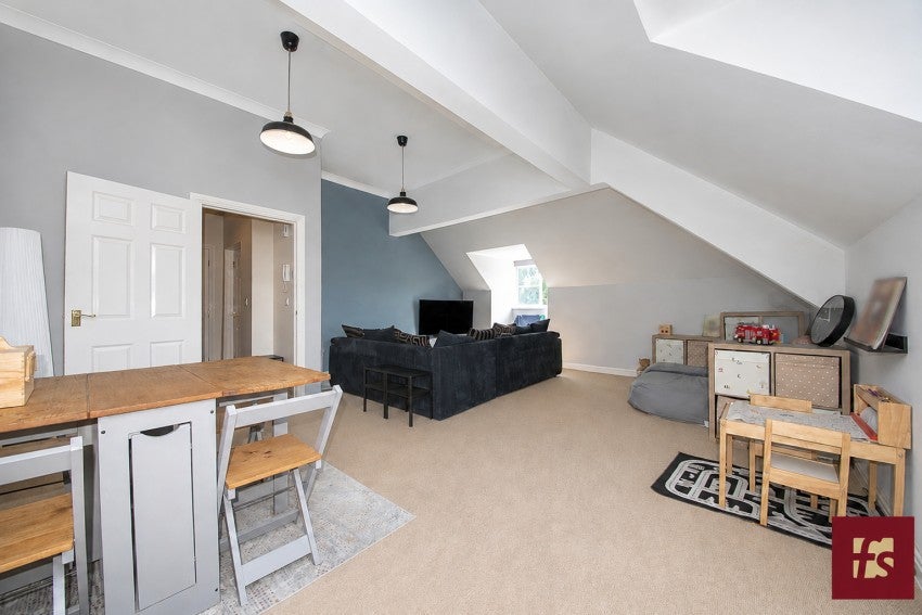 Flat Wellington Business Park in Crowthorne