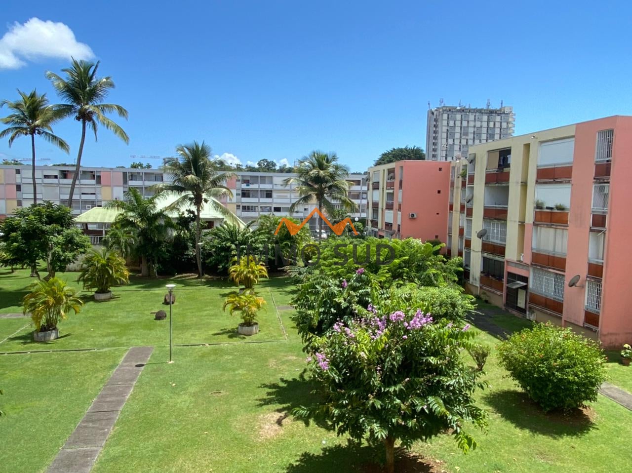 Flat Rue Emmanuel Varieux in Les Abymes