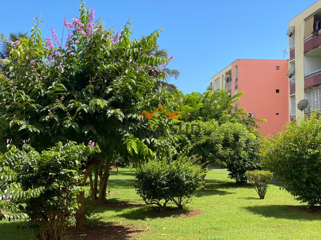 Flat Rue Emmanuel Varieux in Les Abymes