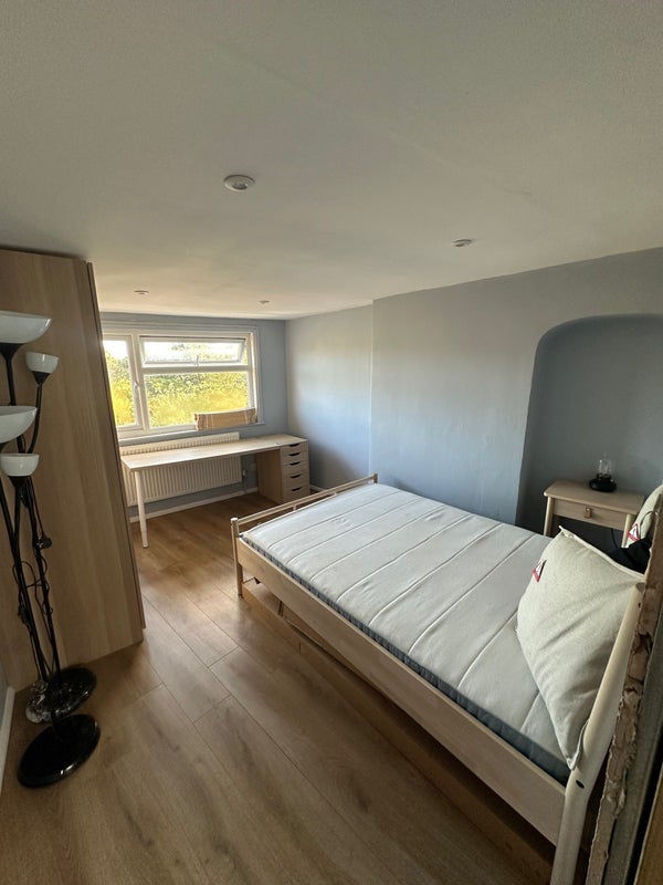 Room Norwich Avenue in Bournemouth