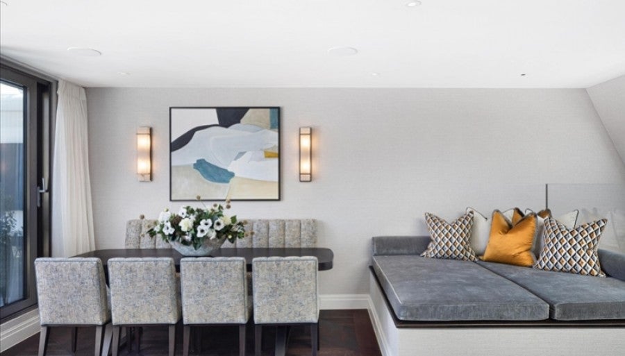 Flat Prince of Wales Terrace in Greater London