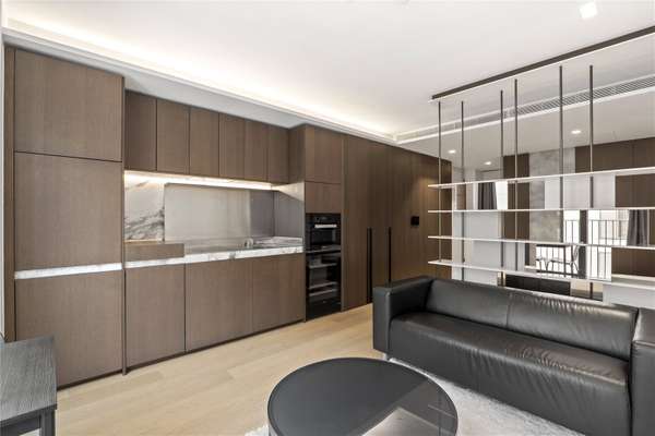 Flat York Road in Greater London