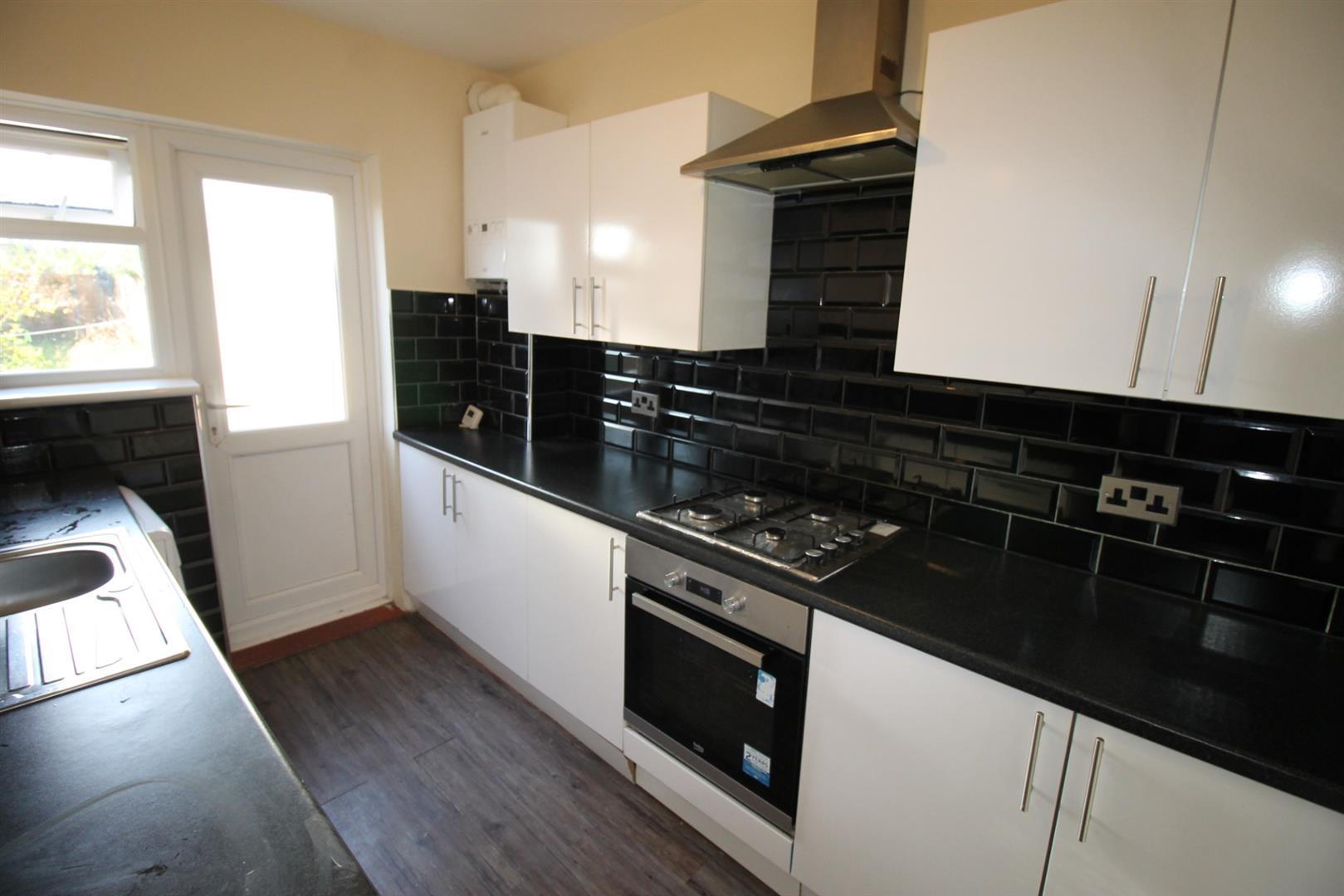 Flat Hampshire Avenue in Slough
