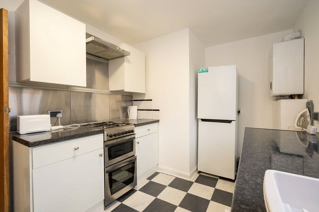 Flat Ransome Gardens in City of Edinburgh