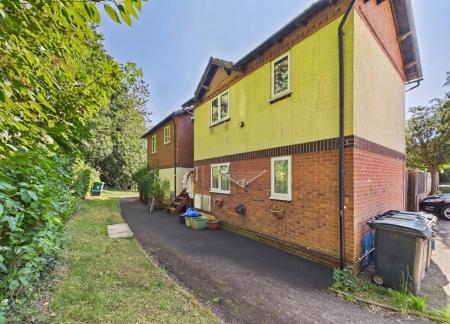 Flat Briery Lane in Shrewsbury