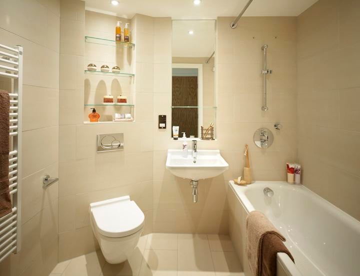 Flat Empire Way in Greater London