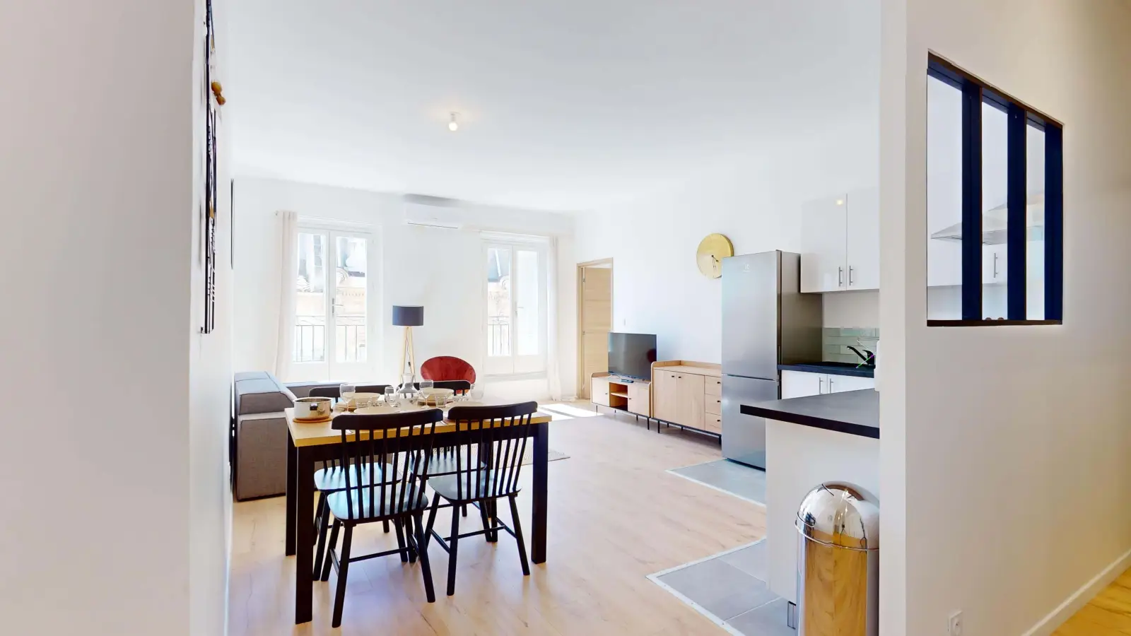 Appartement Rue Sylvabelle Robert de Vernejoul à Marseille
