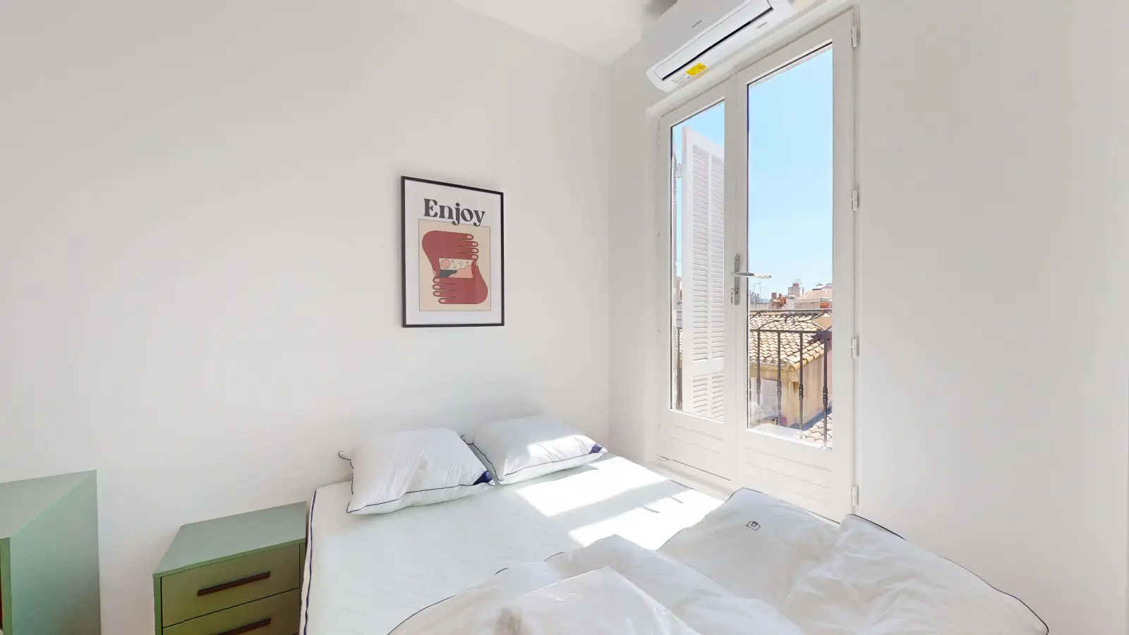 Appartement Rue Sylvabelle Robert de Vernejoul à Marseille