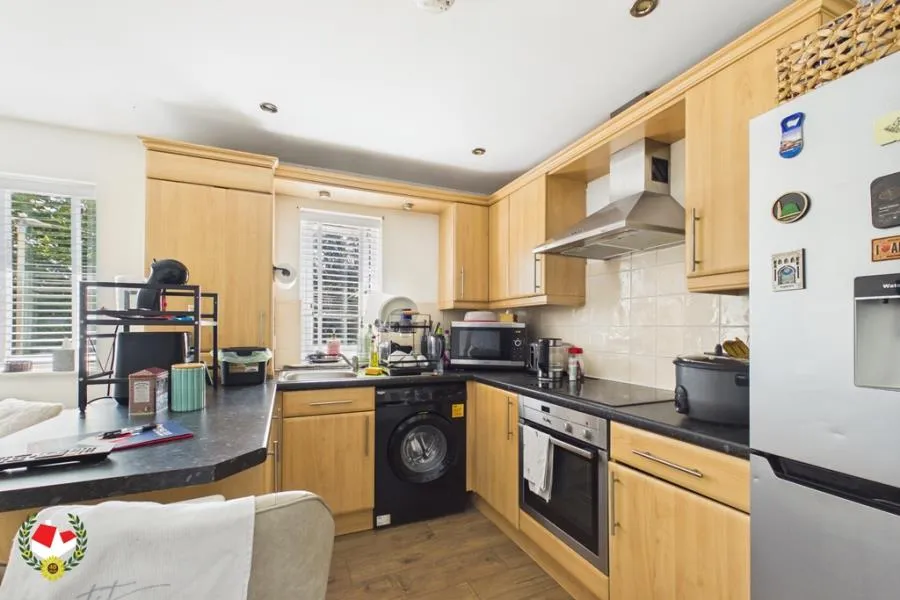 House Oakleaze in Gloucester