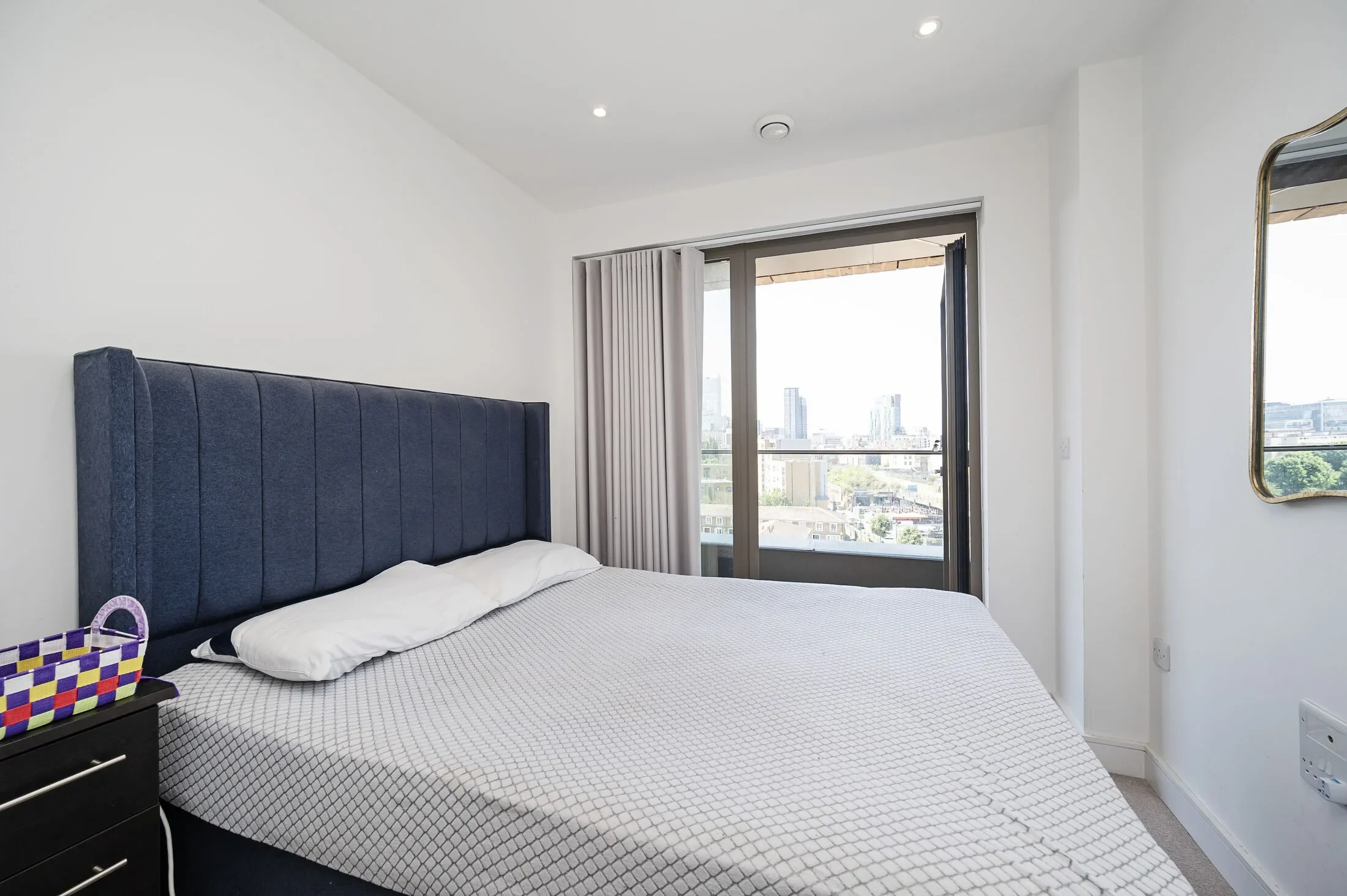 Flat Selby Street in Greater London