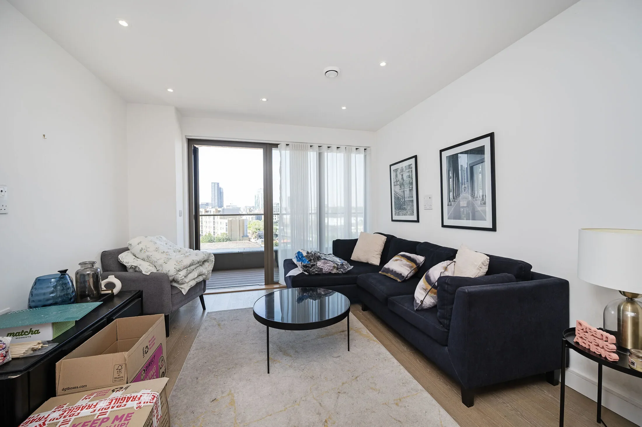 Flat Selby Street in Greater London