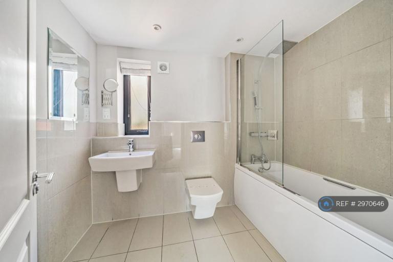 Flat Grosvenor Walk in Tunbridge Wells