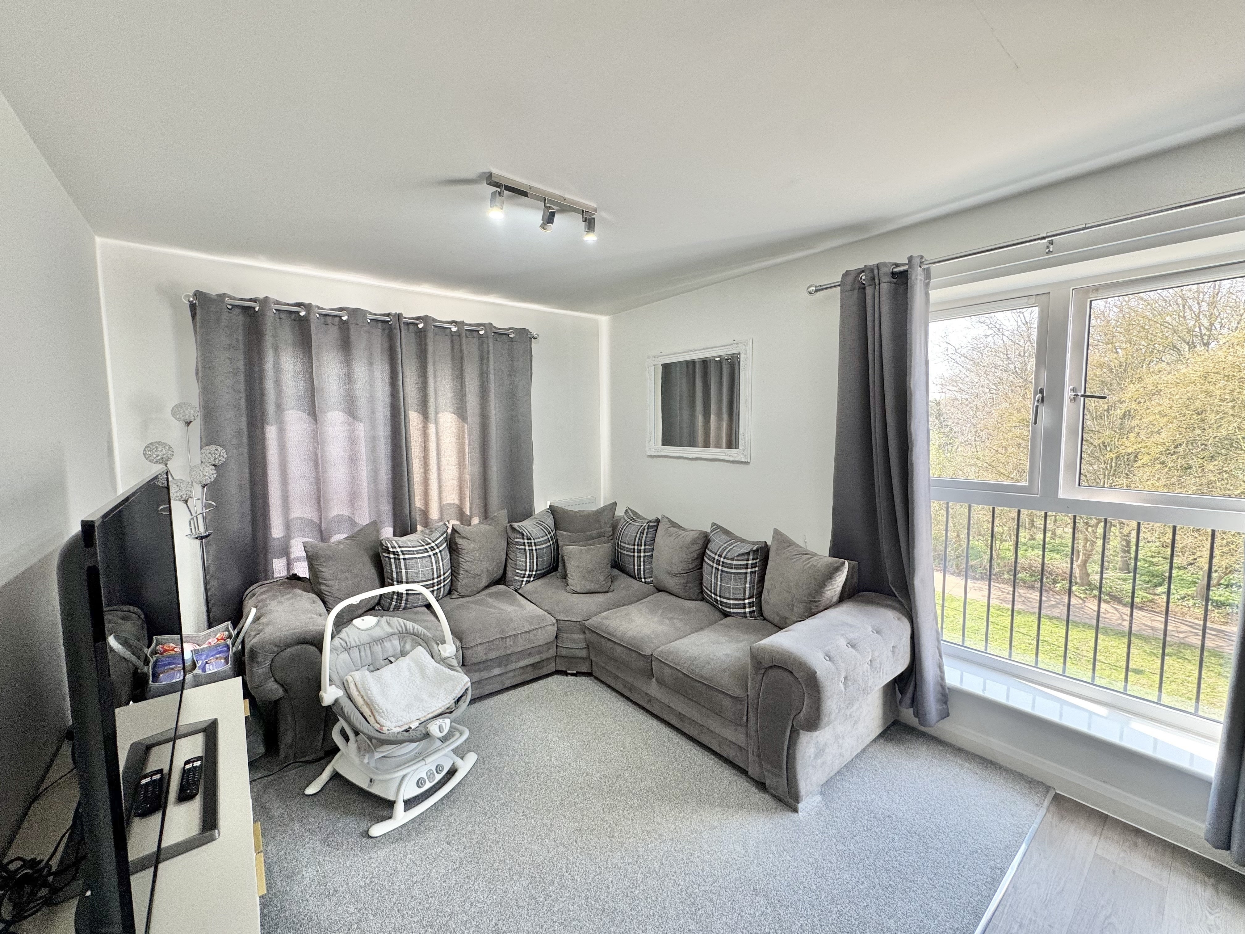 Flat Headings Drive in Peterborough