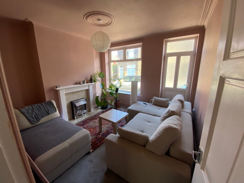 Room Bickerton Road in Sheffield