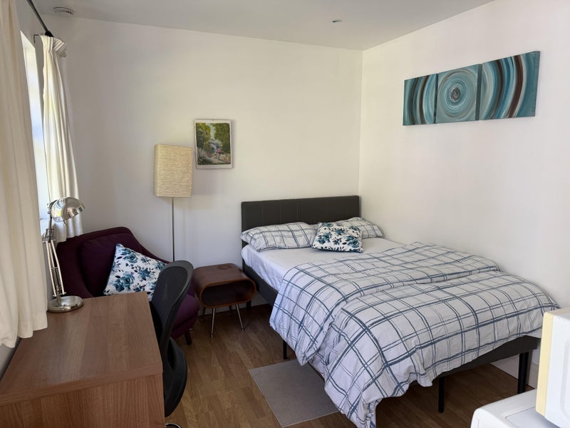Room Arundel Terrace in Greater London