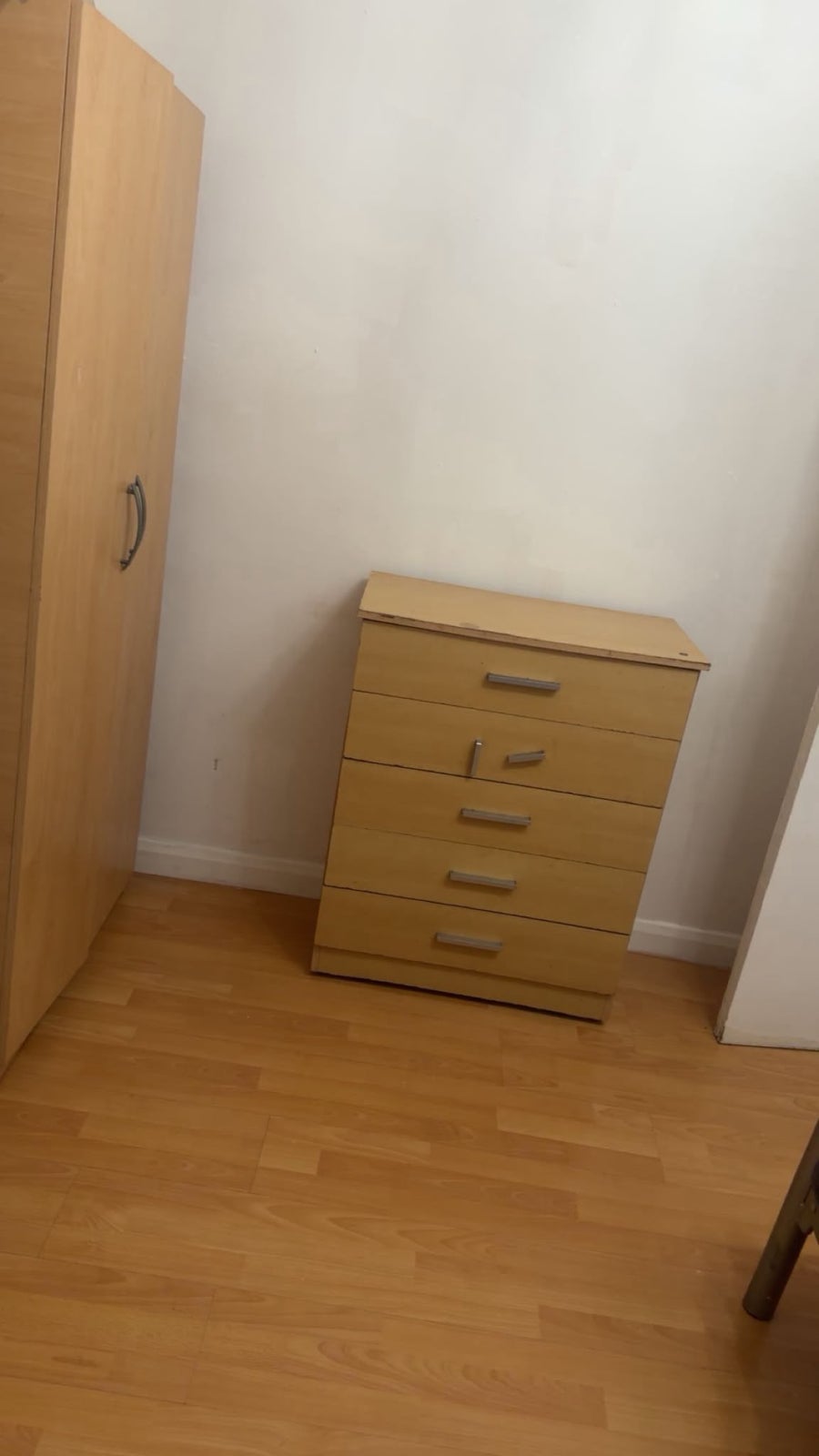 Room Frinton Road in Greater London