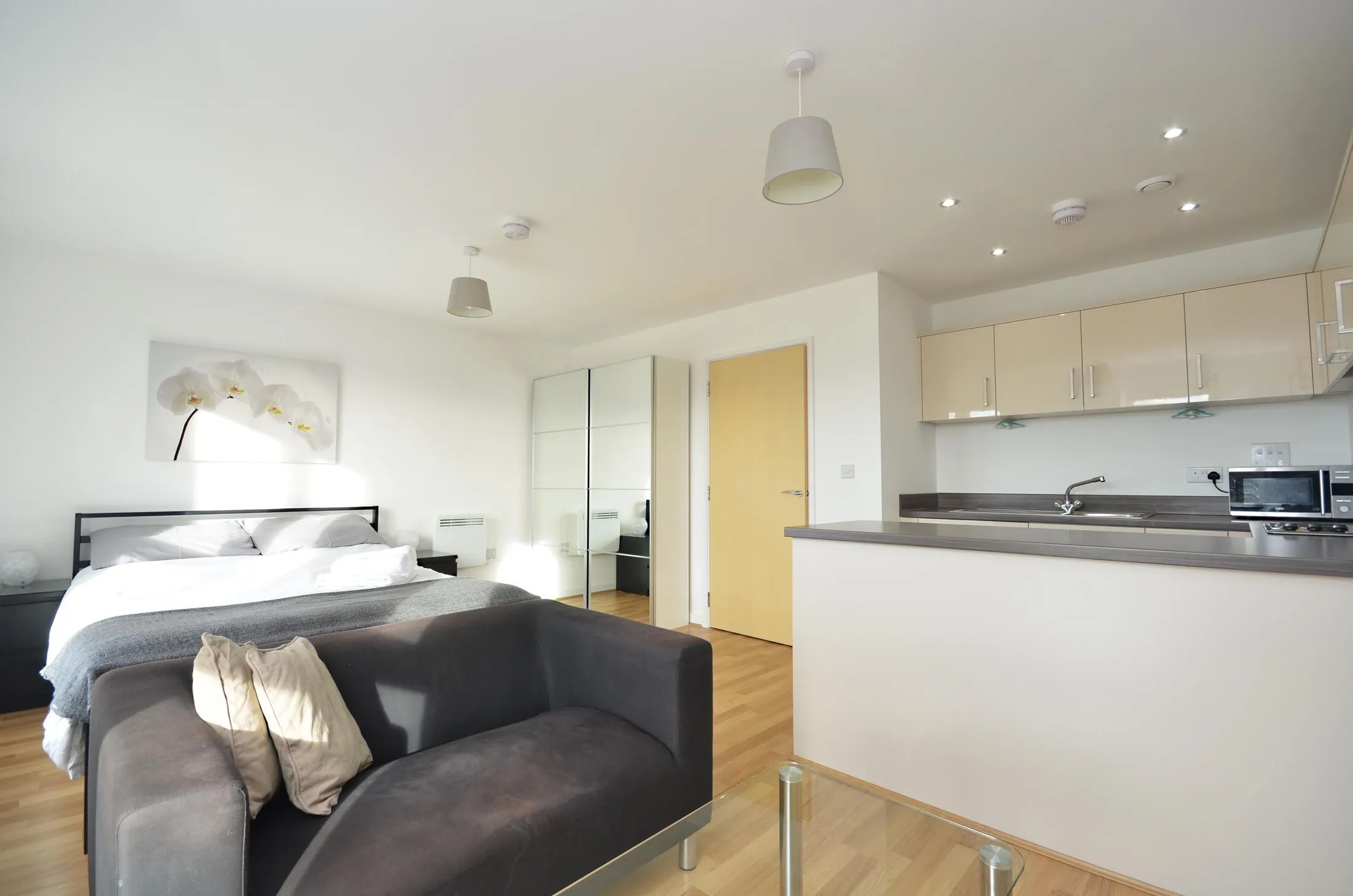 Flat Guildford Road in Woking
