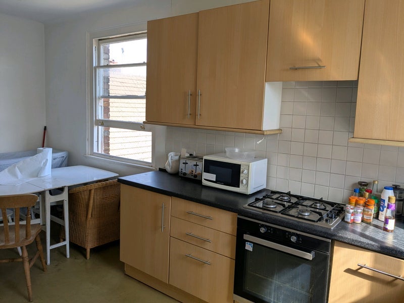 Room Lyham Road in Greater London