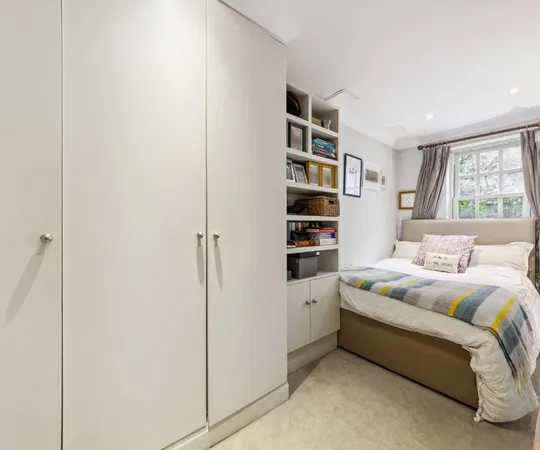 Flat Claverton Street in City of Westminster