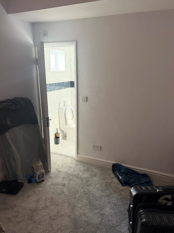 Room Beaumont Avenue in Greater London