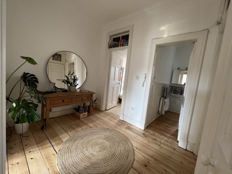 Flat Rhynie Drive in Glasgow