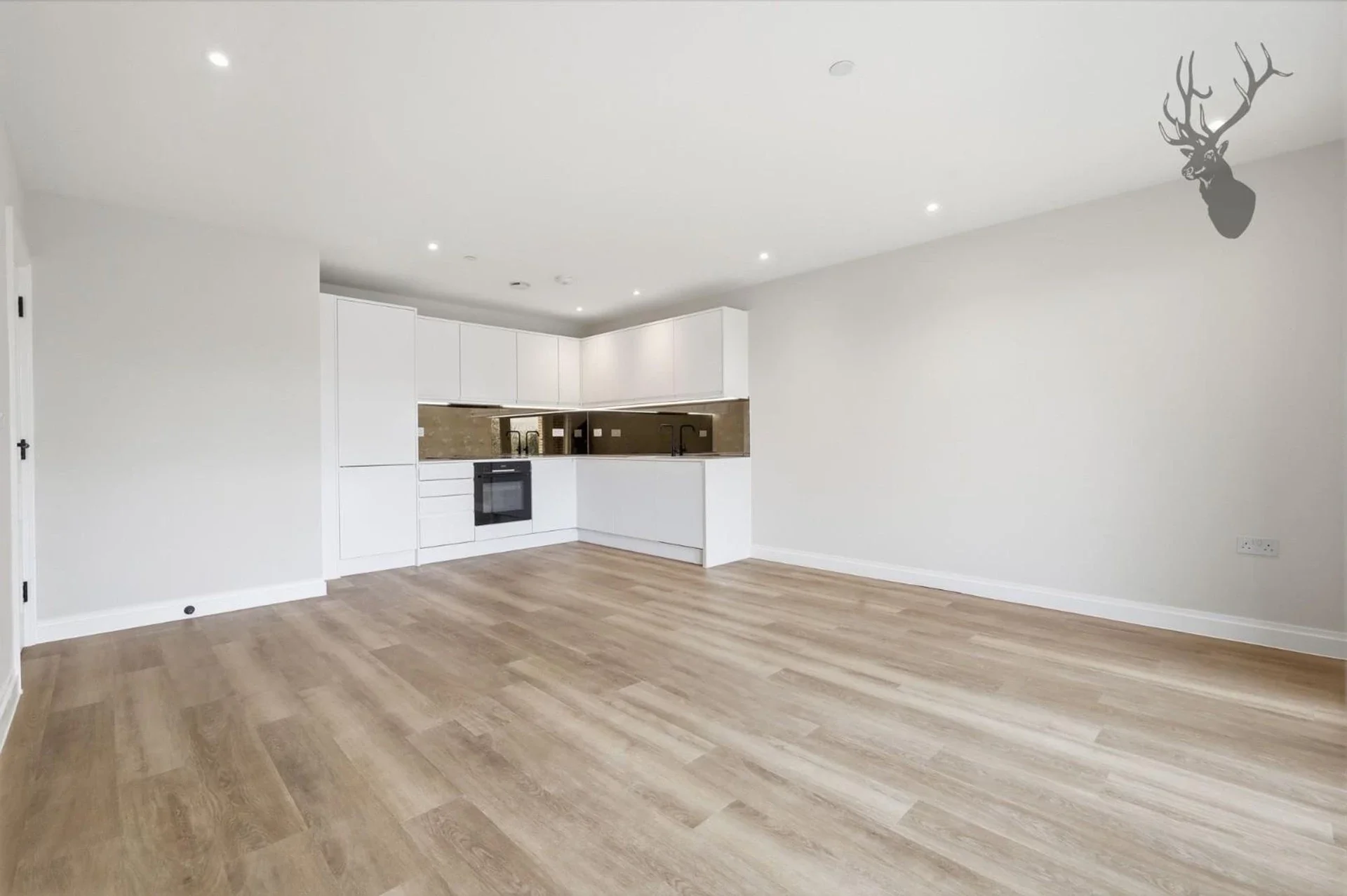 Flat Court Yard in Greater London