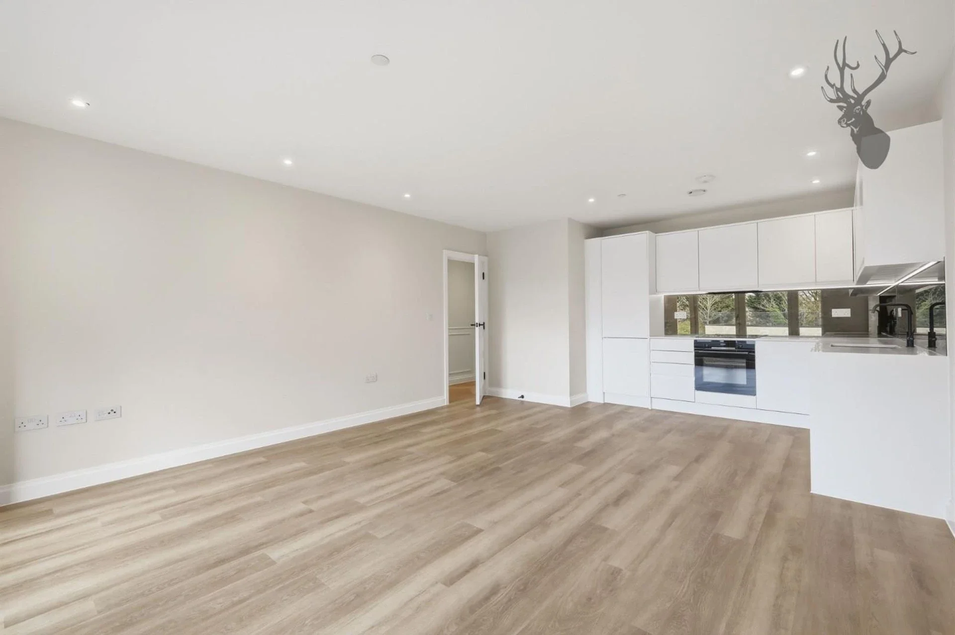 Flat Court Yard in Greater London