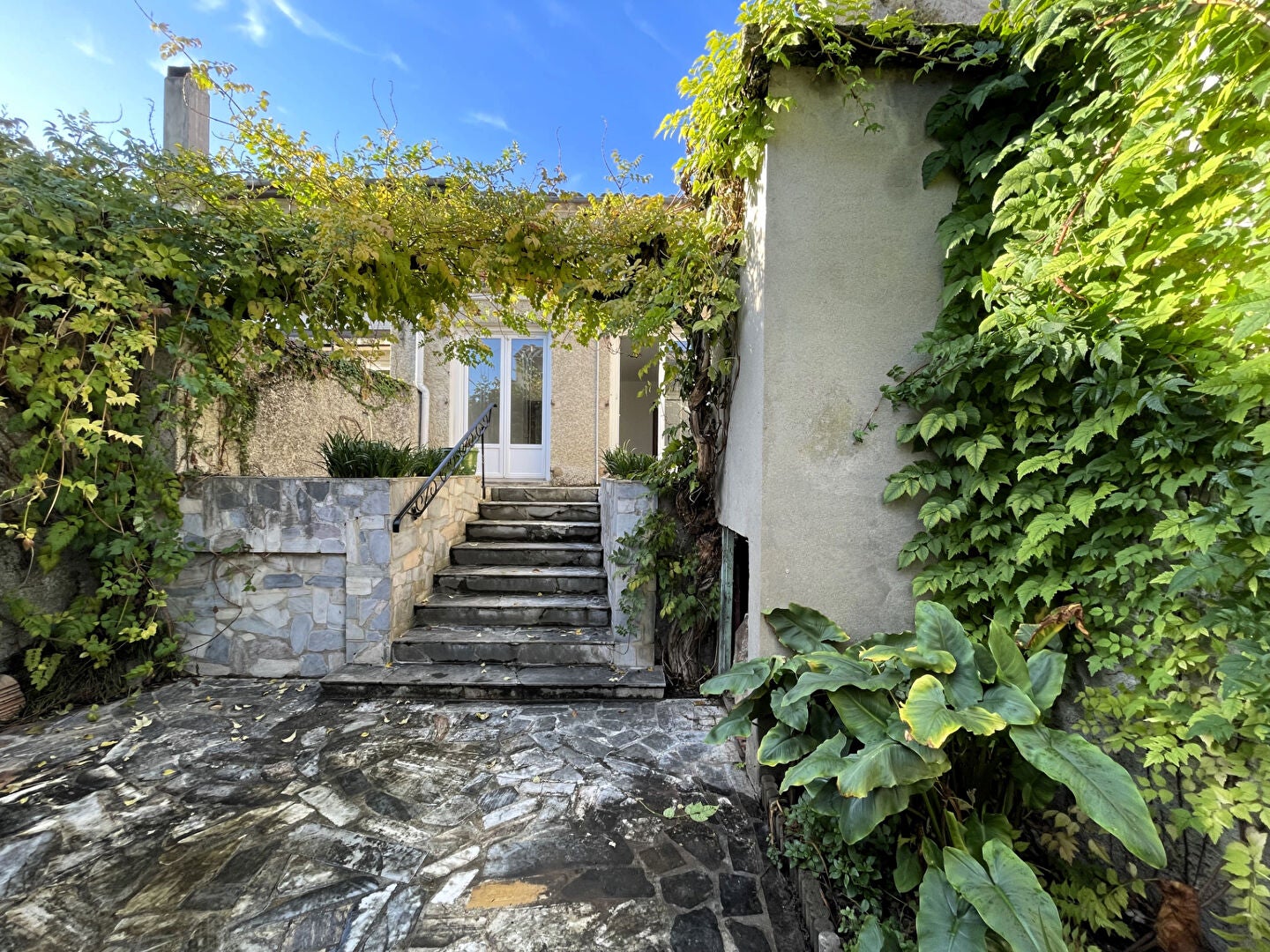 House Route de Ricaud in Mas-Saintes-Puelles