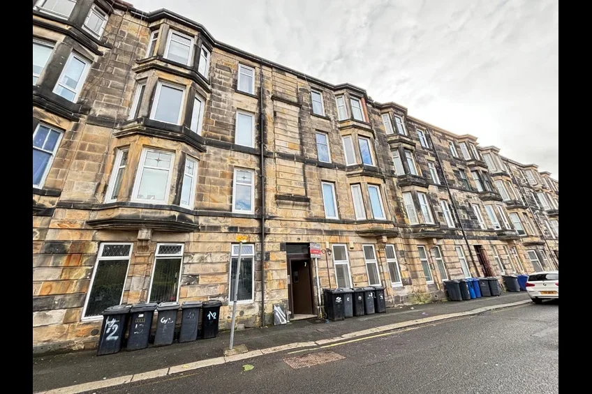 Flat Walker Street in Paisley