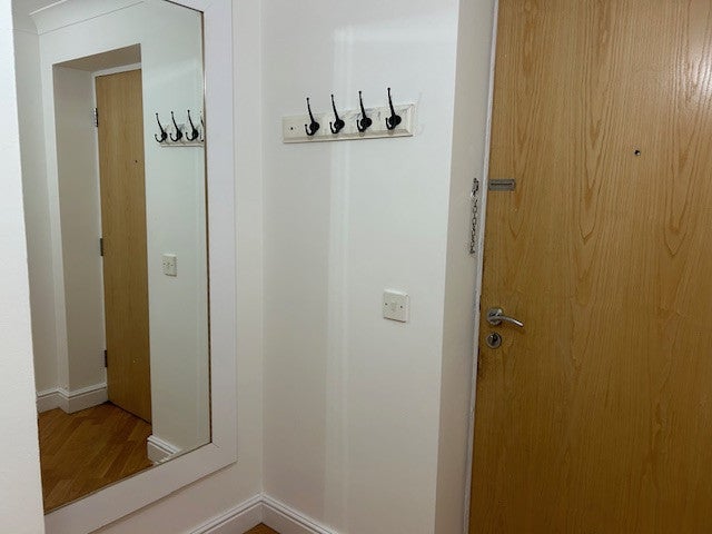 Flat Brackenhurst Place in Leeds