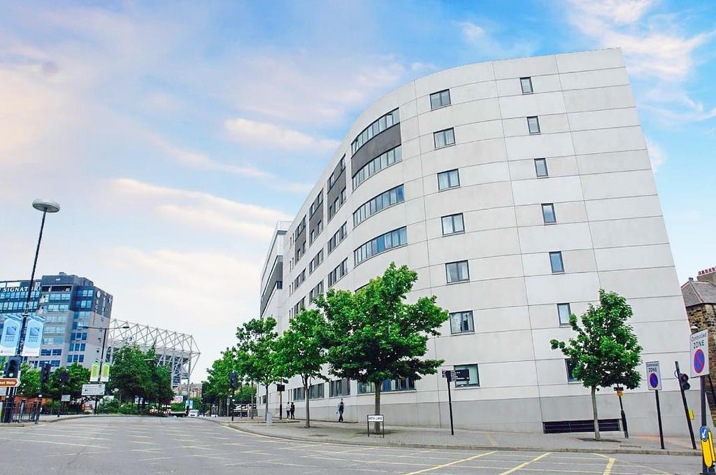 Flat St James' Boulevard in Newcastle upon Tyne