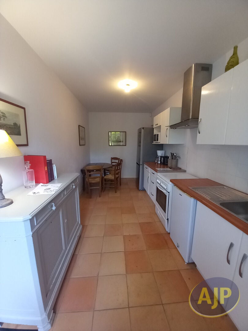 Appartement D 68 à Négrondes