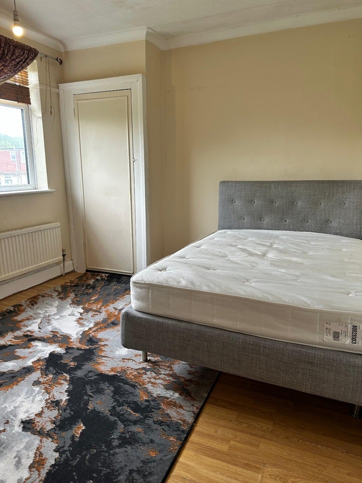 Room Wickham Lane in Greater London