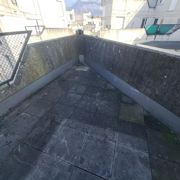 Flat Rue Louise Bourgeois in Saint-Martin-d'Hères