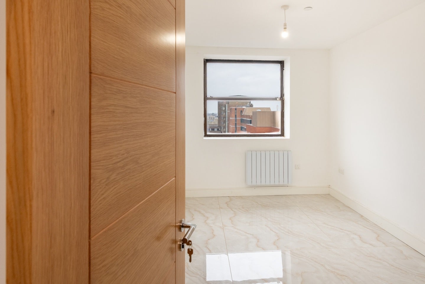 Flat Farnsby Street in Swindon