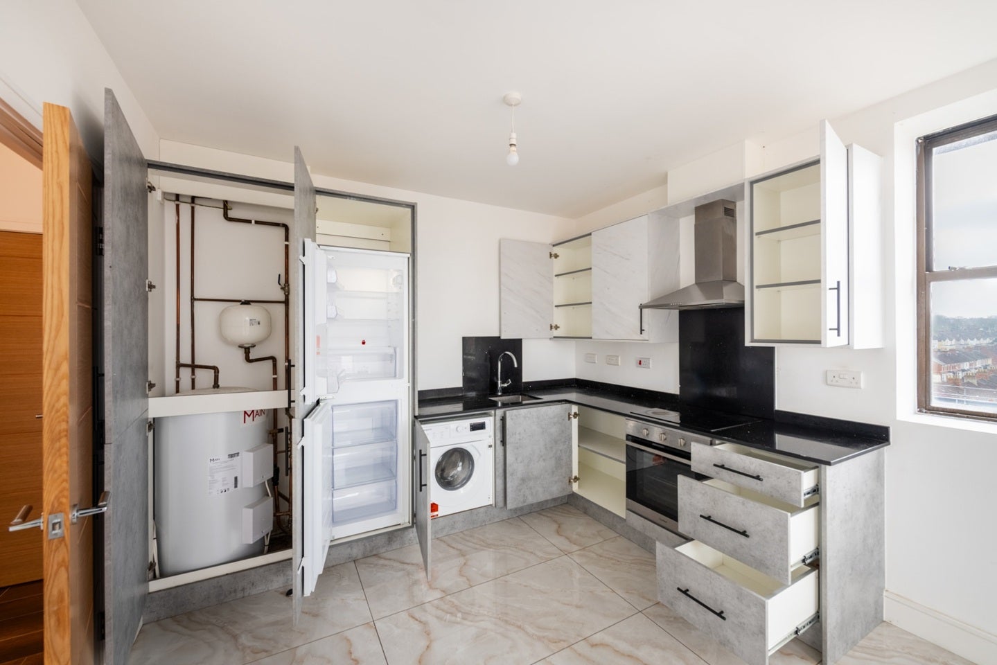 Flat Farnsby Street in Swindon