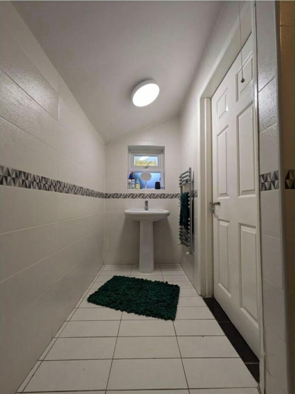 Room Burford Road in Nottingham