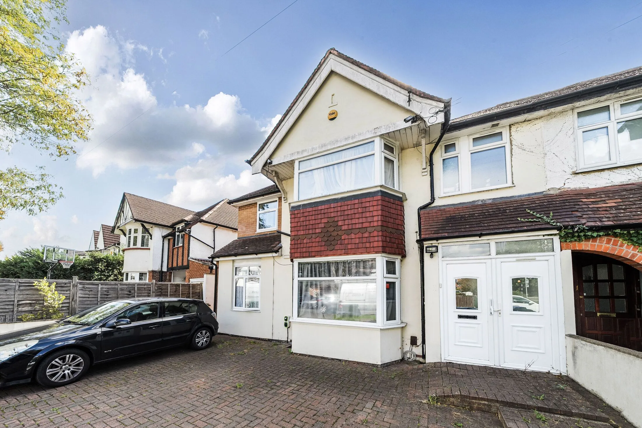 Flat Moorcroft Way in Greater London