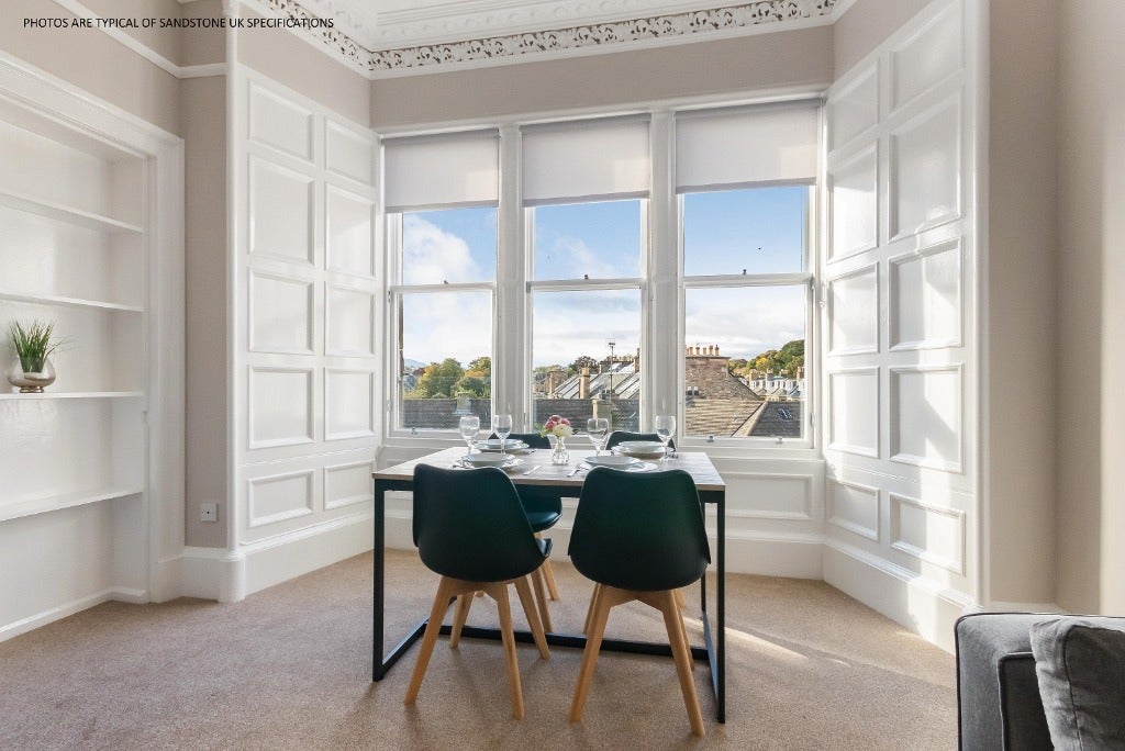Flat Cathcart Place in City of Edinburgh