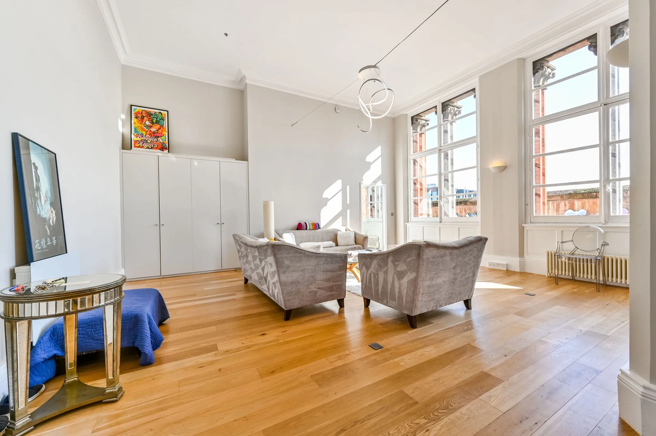 Flat Midland Road in Greater London