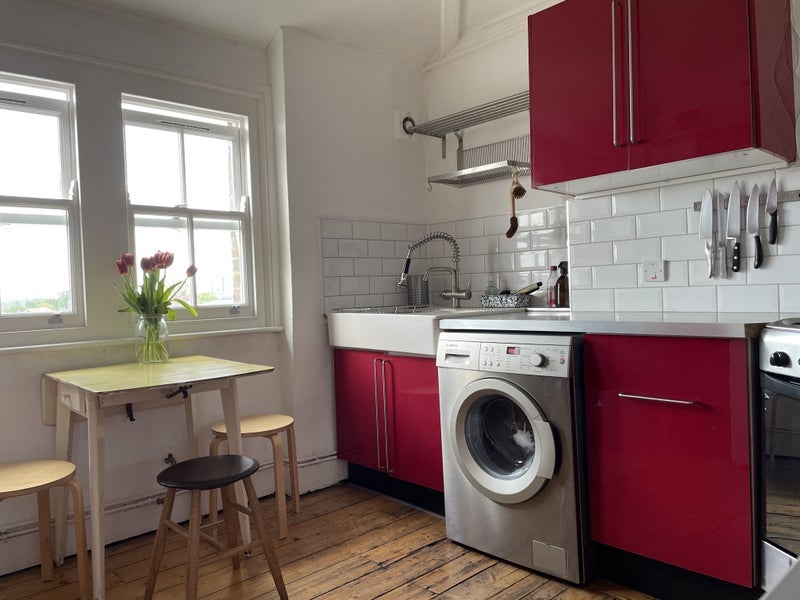 Flat Lower Clapton Road in Greater London